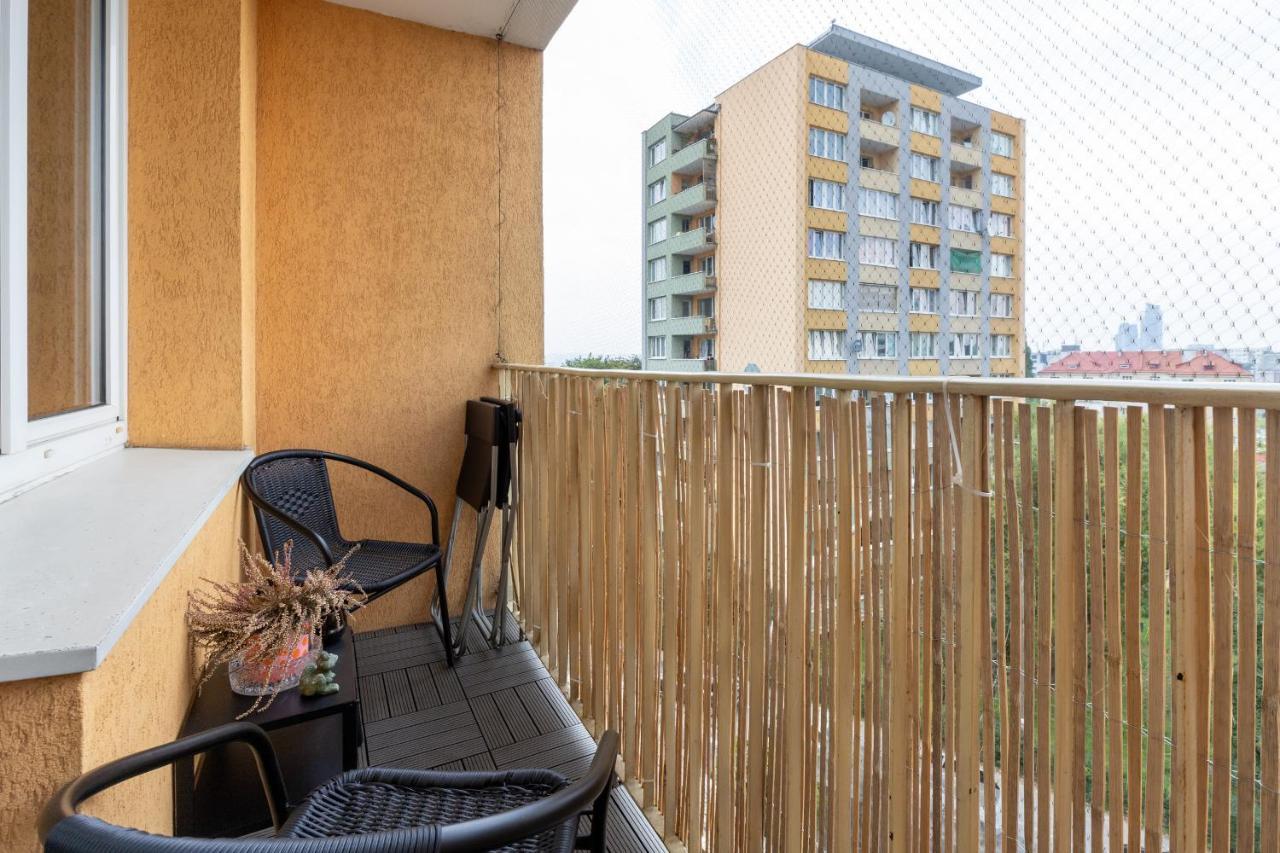 Family Apartment With Balcony In Gdynia By Noclegi Renters Экстерьер фото